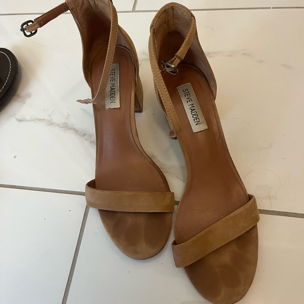 Steve Madden Tan Block Heel Mules